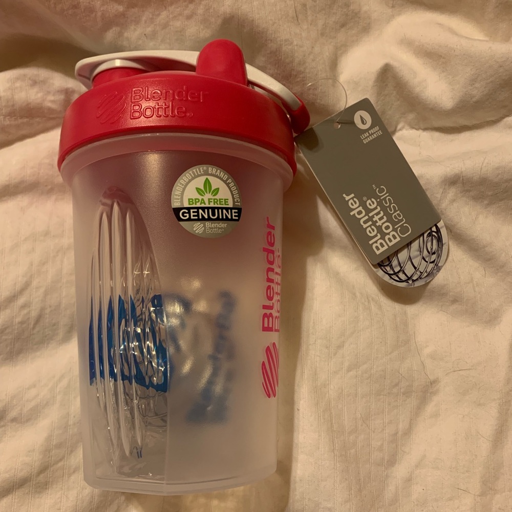 BlenderBottle Classic Series 20oz - Picture 3 of 3